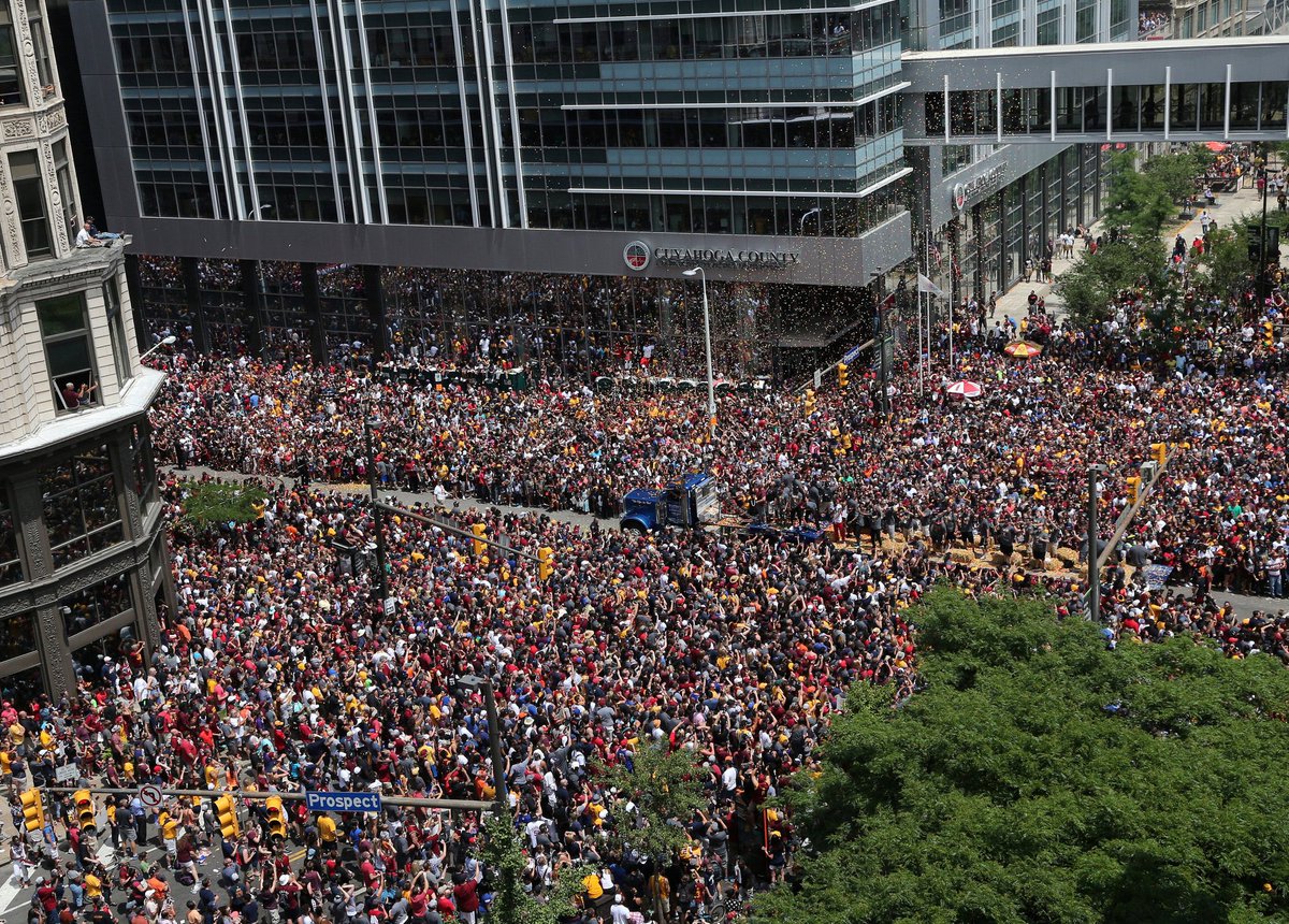 stillnothawkize's tweet photo. insane crowd downtown Iowa city today as students find out about Brian Ferentz https://t.co/88A3VoglYo