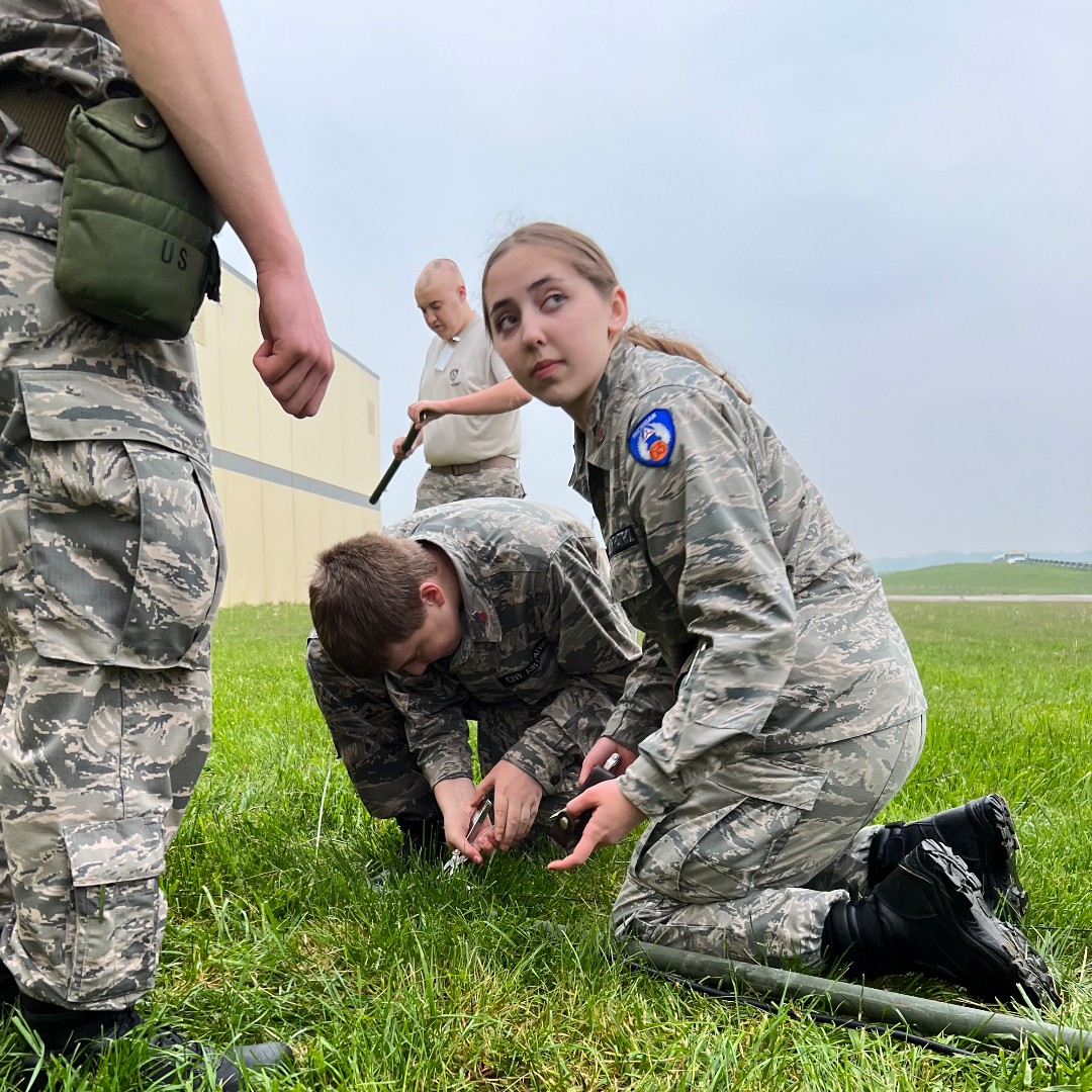 CivilAirPatrol's tweet photo. Operation Wolverine, the Michigan Wing's annual search and rescue exercise, features a unique twist — it's led by #CivilAirPatrol cadets. Read more about this and other stories in the latest issue of CAP Volunteer magazine at https://t.co/7Fe3ZvfqmQ.
#CAPCadet #CAPExercise https://t.co/Jar57JDytn