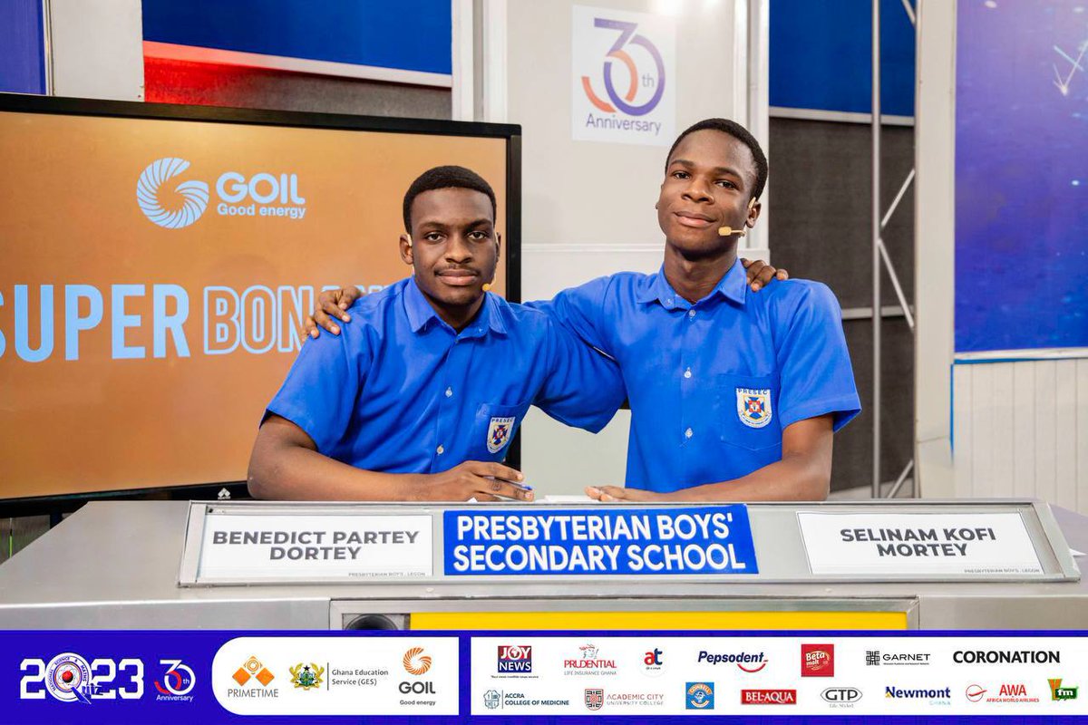CampusNetGH's tweet photo. End of Round 1

PRESEC, Legon: 18pts  
Achimota School: 11pts  
Opoku Ware School: 09pts  

#CampusNetGH🇬🇭 #NSMQ2023 #NSMQ30 #NSMQGrandFinale https://t.co/ZsuINJKKnB