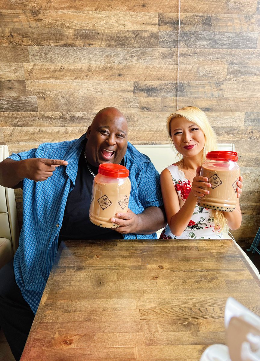 Such an honor to be doing a boba 🧋 chug with the legend @BadlandsBooker watch the video here —> youtu.be/shdifIhLZYE?si… @looseleafboba