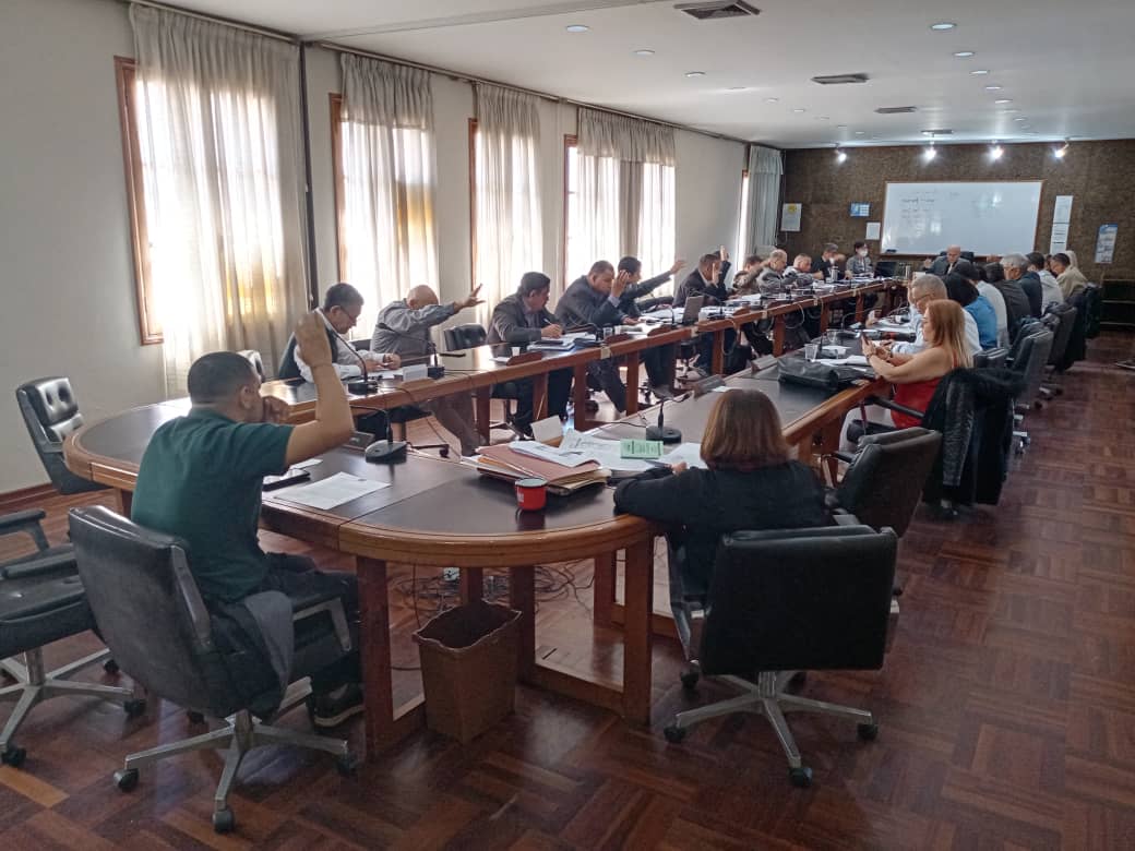 #31Oct..Consejo Universitario de la #ULA aprobó reglamento electoral transitorio..Foro L.Altuve