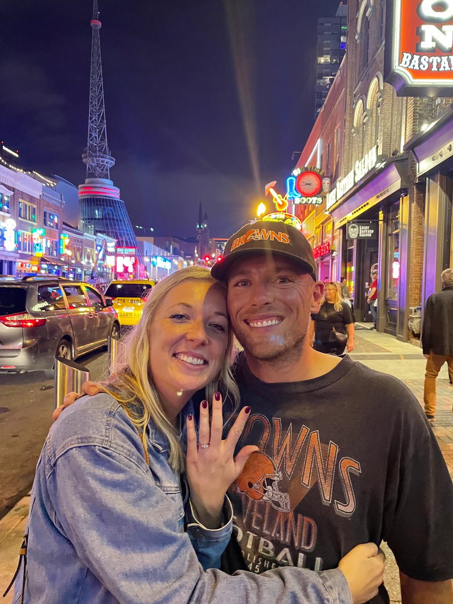 JK_Koepf's tweet photo. 26.2 ✅ She said yes! ✅ @MorganHendrix https://t.co/9o2kAYXyzc