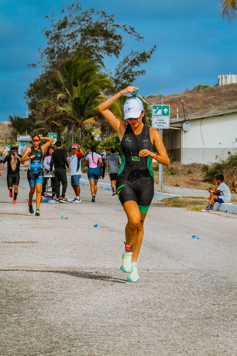 Momentos de felicidad que me regalo. 

Copa Triatlón Salinas, postas 🏝️🏃‍♀️