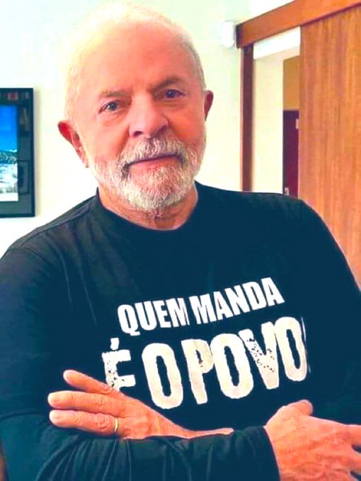carlosrafer's tweet photo. @rodrigobrittas Aqui é LULA
LULA FUTURO MELHOR
#LulaFuturoMelhor
#Lulag https://t.co/d3h0KfG5bf