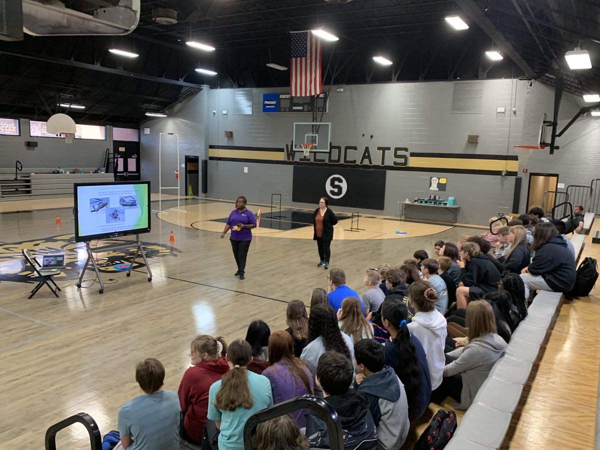 We had a great time with the students and staff @Sct_Jr_High on Thursday. Thank you to @usarmy_devcom for partnering with us @FirePointIC to bring the #WBIB program to schools. The future of engineering starts here. #dronetechnology