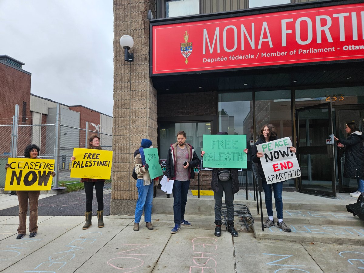 SamHersh01's tweet photo. I joined along with others in #Ottawa to occupy the office of @MonaFortier to demand that among other things, she join her other Ottawa @liberal_party colleagues and call for a ceasefire.

The action is in coordination with 17 other groups across the country. #PalSolidaritySitIn https://t.co/X1ccvLMQYl