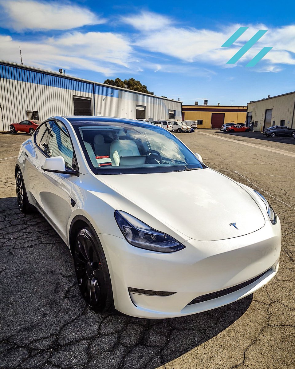 Tesla Model Y Complete! ⚡️

We Performed…
▫️Full Front End Paint Protection Film Installation Using @legendppf_usa Prime PPF! 👈🏽
▫️Interior Coated With @artdeshine_usa 1 Year Interior Coating! 👈🏽
▫️Exterior Received Artdeshine Graphene Seal For Six Months Of Added Protection!👈🏽