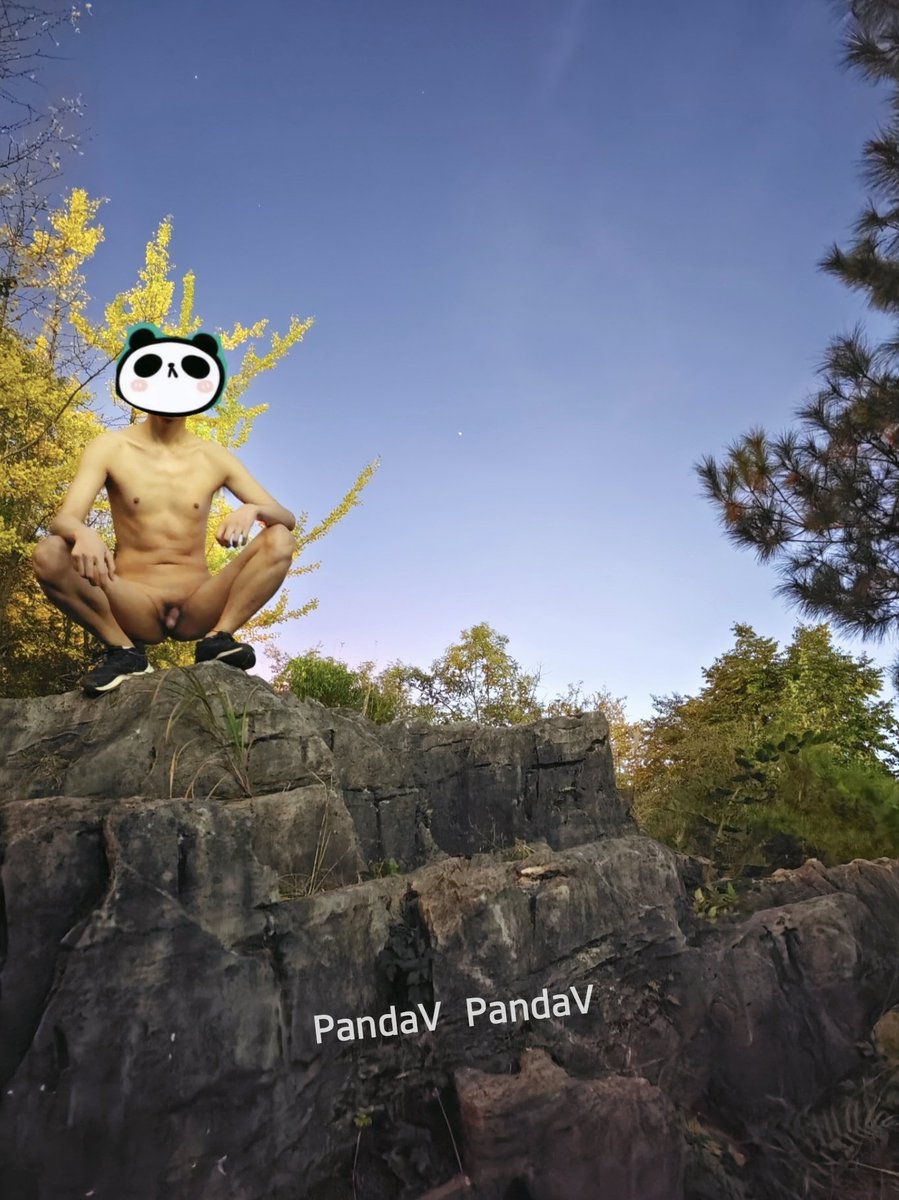 PandaV_fff's tweet photo. 抓住夏天的尾巴🤗 https://t.co/ijUT2tThng