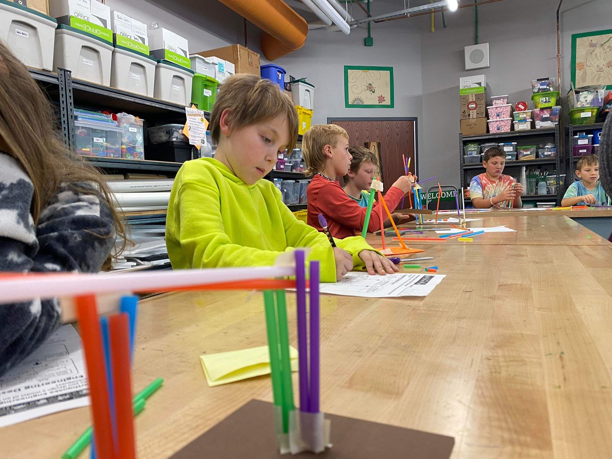 Meade_GATE's tweet photo. We love hosting field trips to the STEAM Lab! Last week, Mr. Hardy’s class from FPS kicked off our first field trip of the school year! This group was so impressive as they worked hard coding Spheros and built structures that survived our earthquake simulation! https://t.co/QJcbqX523B