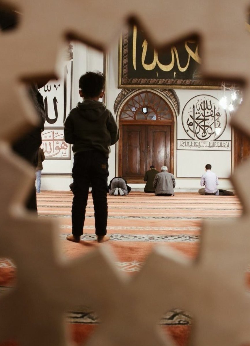 "Ey Allah’ım, Beni, bana nasip etmeyeceğin bir şeyin peşine düşürme!"

Âmîn 🍃