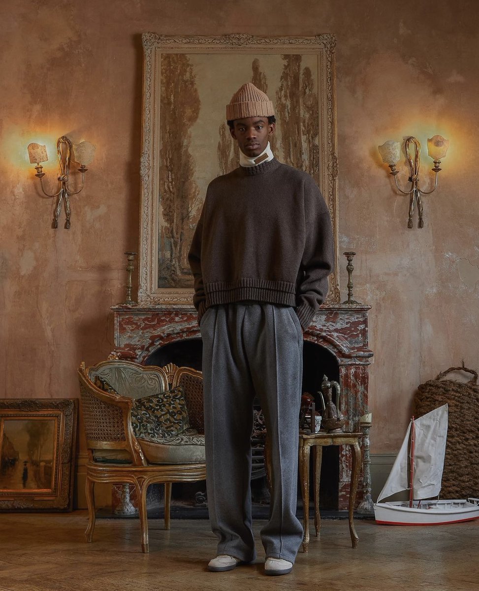 Dive into the world of <a href="/florencestylist/">Finn Lewis</a> Finn Lewis, the mastermind behind London's Florence Black. Marrying his nostalgic memories with pre-1960s vibes, he's crafting pieces that defy time. This isn't just fashion; it's a blend of history, innovation, and top-tier quality. Peek