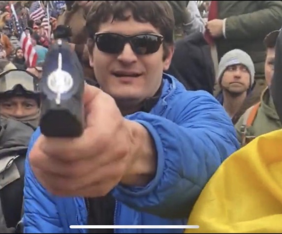 BREAKING: MAGA world howls with rage as a January 6th insurrectionist is tackled by federal agents while attempting to flee from court after a judge ruled that he must be locked up for his "extremely troubling" and "dangerous" behavior.

This is is like something out of a