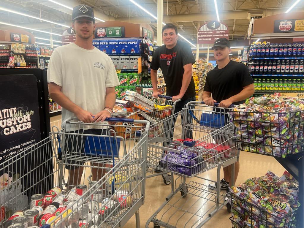 Guys took a few minutes out of their busy schedules to pick up food for the SAAC food drive! It’s about more than just baseball, it’s about preparing them to be quality individuals, husbands, fathers, and men. It’s part of our mission.