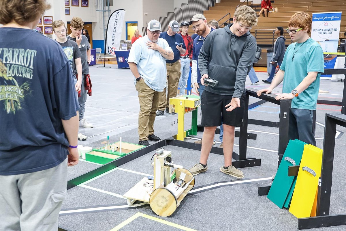NWSCC's tweet image. NWSCC to host over 200 students from 15 area schools this Saturday (11/4) at the NW Alabama BEST Robotics Game Day Competition ‼  The event is FREE to the public. READ MORE ➡ nwscc.edu/nwscc-to-host-… #nwscc #bestrobotics #ourcommunity #YourCollege @ACCS_Education