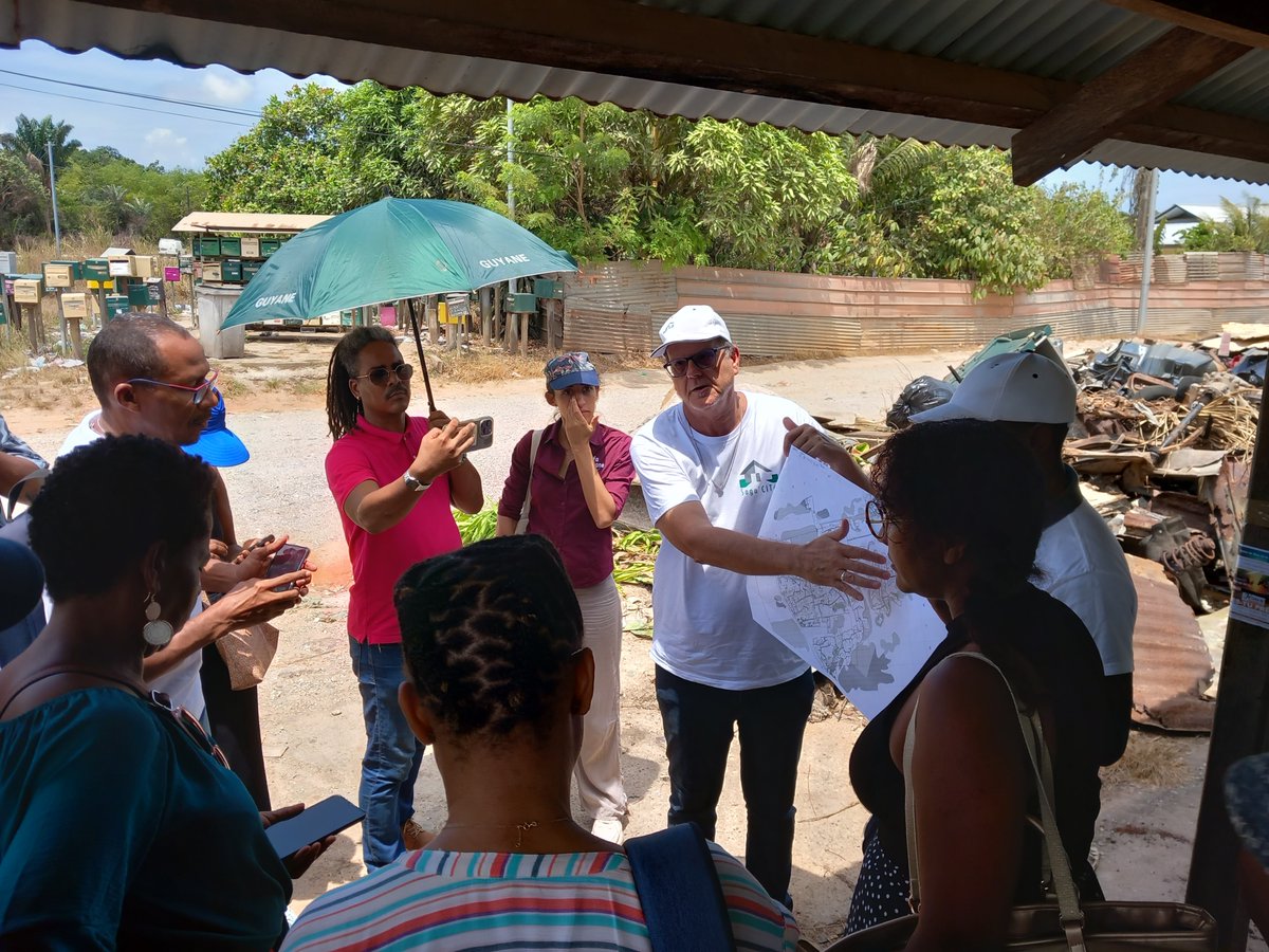 📸Retour en images sur les journées de l'#ANRU (Agence Nationale pour la Rénovation Urbaine) Présentation par nos Chargées d’Opérations des enjeux urbains de Soula et Sablance suivie d'une visite de Soula et d’une déambulation dans Sablance avec Saga'CITés.