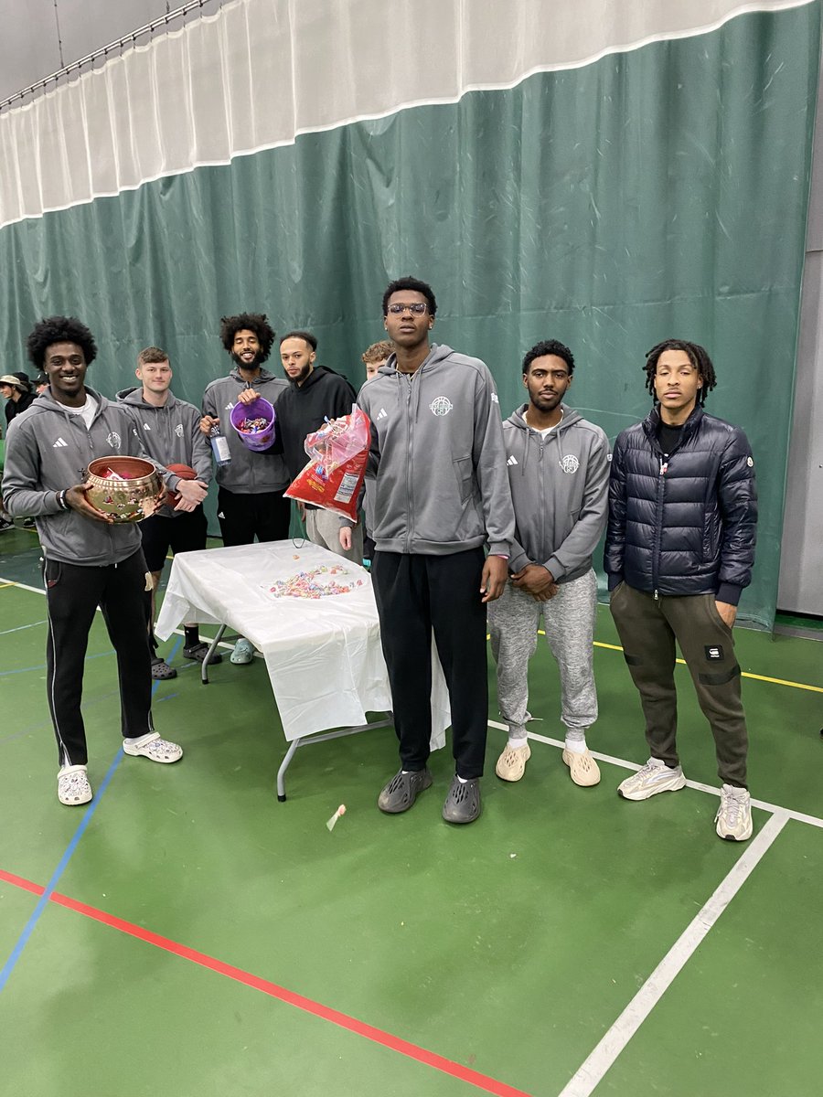 SRU HOOPS tweet media