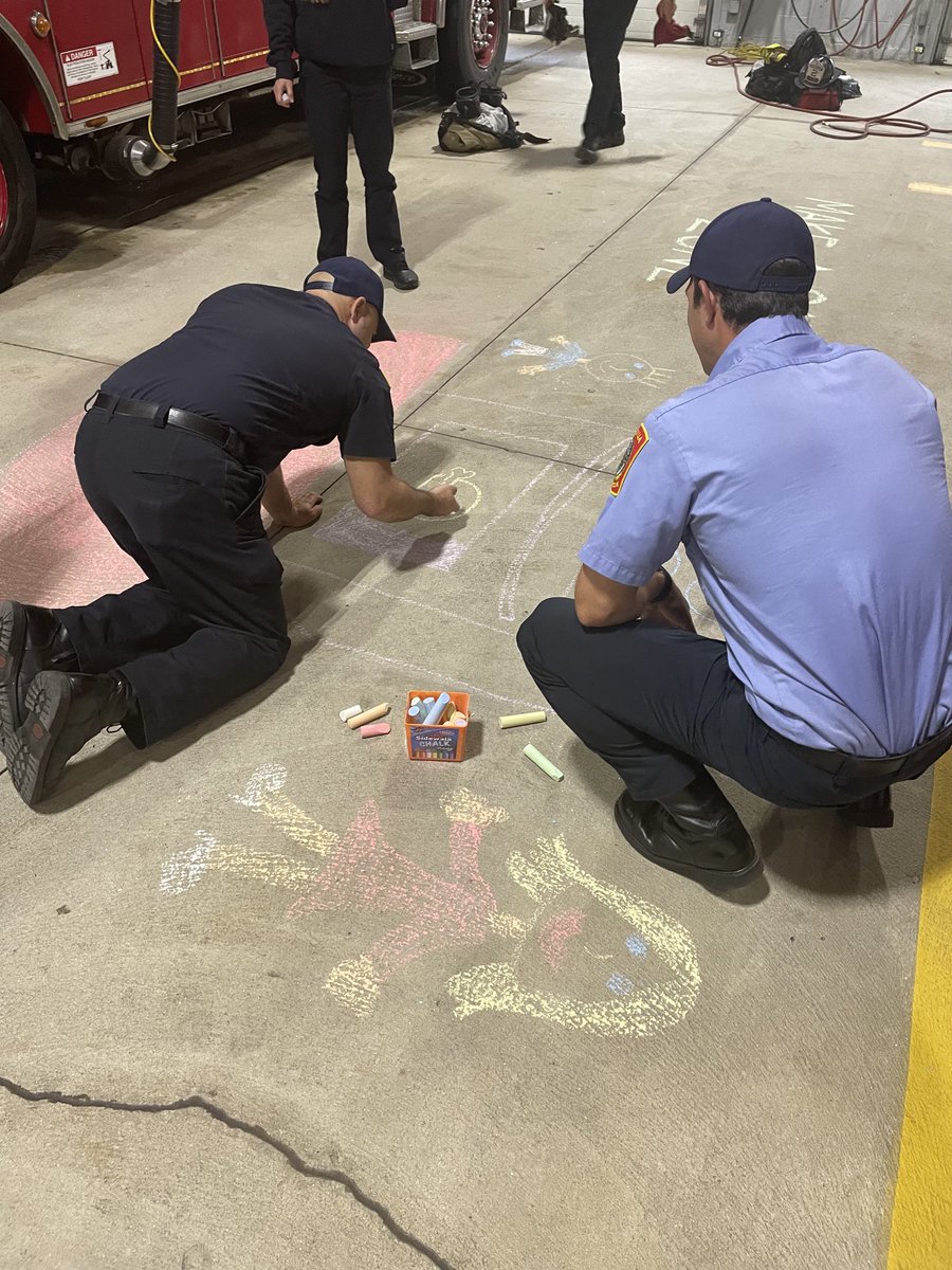 nashuafire's tweet photo. Station 2 contributing to the ⁦@nhfmo⁩ “Chalk Talk” Fire Safety campaign. https://t.co/Ttn1sxPdlf