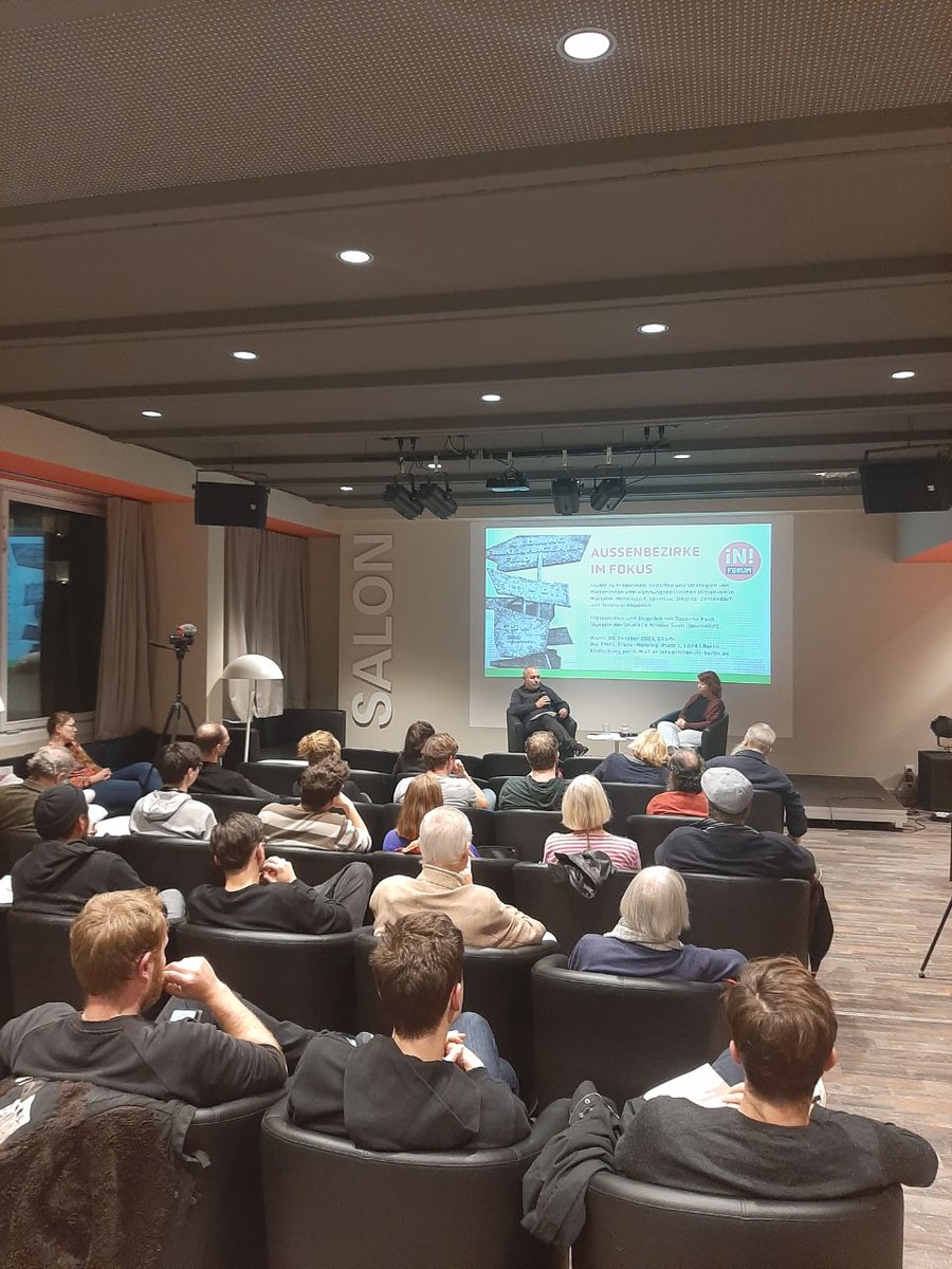 Jetzt gerade Vorstellung der Studie "Aussenbezirke im Fokus" mit Susanna Raab und <a href="/NicolasSustr/">Nicolas Šustr</a> - die Studie ist ab morgen auf iniforum-berlin.de zu finden!