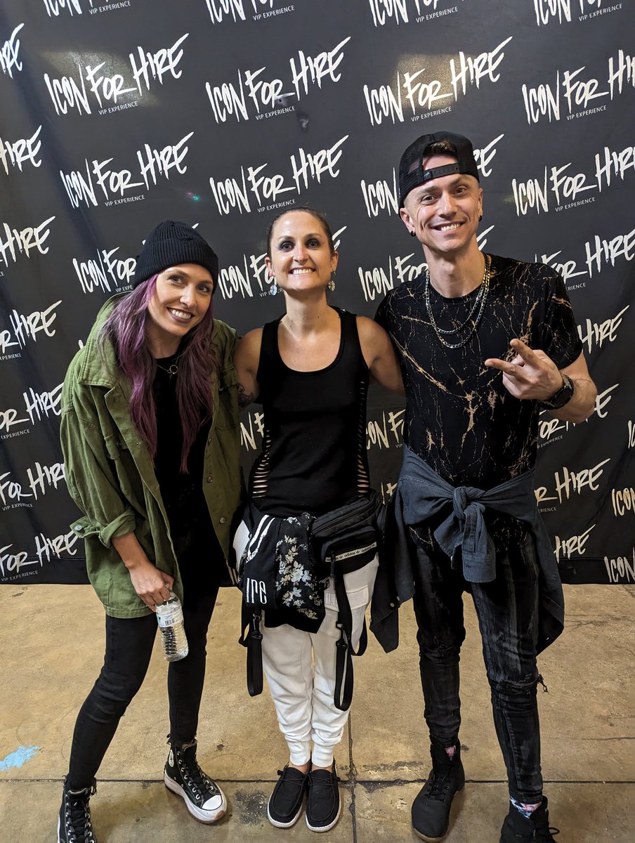 BriannaWedParty's tweet image. Another amazing @iconforhire show this past weekend. Come join the #iconarmy
