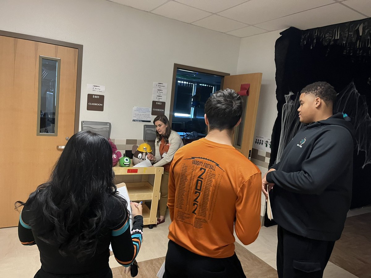 MsMartinez tweet media