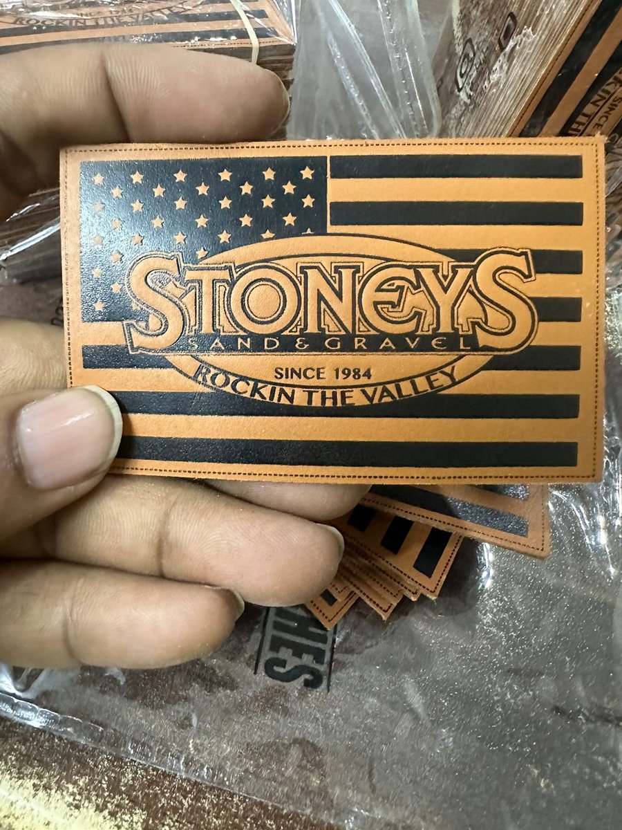 SeCustomPatches's tweet image. Customize your brand and presence style with secustompatches.com. Our leather patches come equipped with an iron-on backing, making it easy to add a unique touch to your favorite piece of clothing. Get creative and show off your style with Secustompatches.com