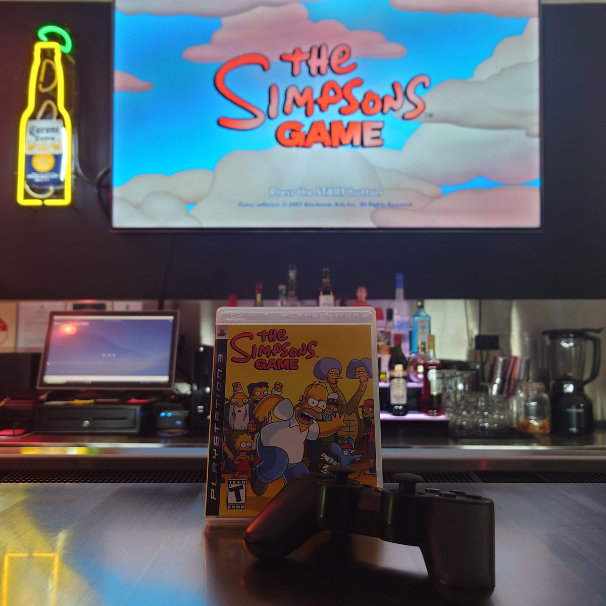 PanamaBarcade's tweet photo. El 30 de octubre de 2007, fue lanzado el videojuego The Simpsons Game para la consola PS3. #thesimpsons #thesimpsonsgame #ps3 https://t.co/q5w7IGDE6o
