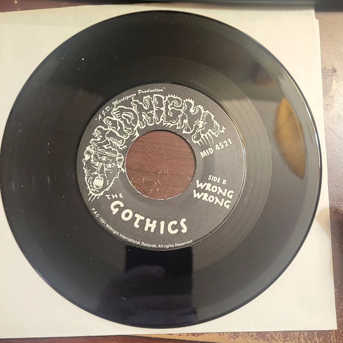 TheRickDelSanto's tweet image. The Gothics - Nice b/w Wrong Wrong 

1991 Midnight Records 

#recordoftheday #record #punkrock #garagepunk  #vinyl #7inch #7inchvinyl #recordcollection #45rpm #midnightrecords #midnightrecordsvinyl