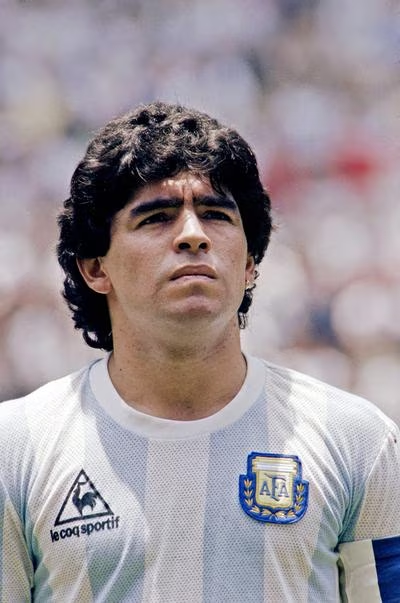 VSportsTM's tweet photo. "Hoy es un día en el que nació una leyenda y hay que recordar a Maradona. Fue quien me inspiró para jugar al fútbol. Mi primera camiseta fue la 10 de Argentina de Maradona. Significa todo para mí".

🗣️ Didier Drogba, en ESPN. https://t.co/AY8EdFp54P
