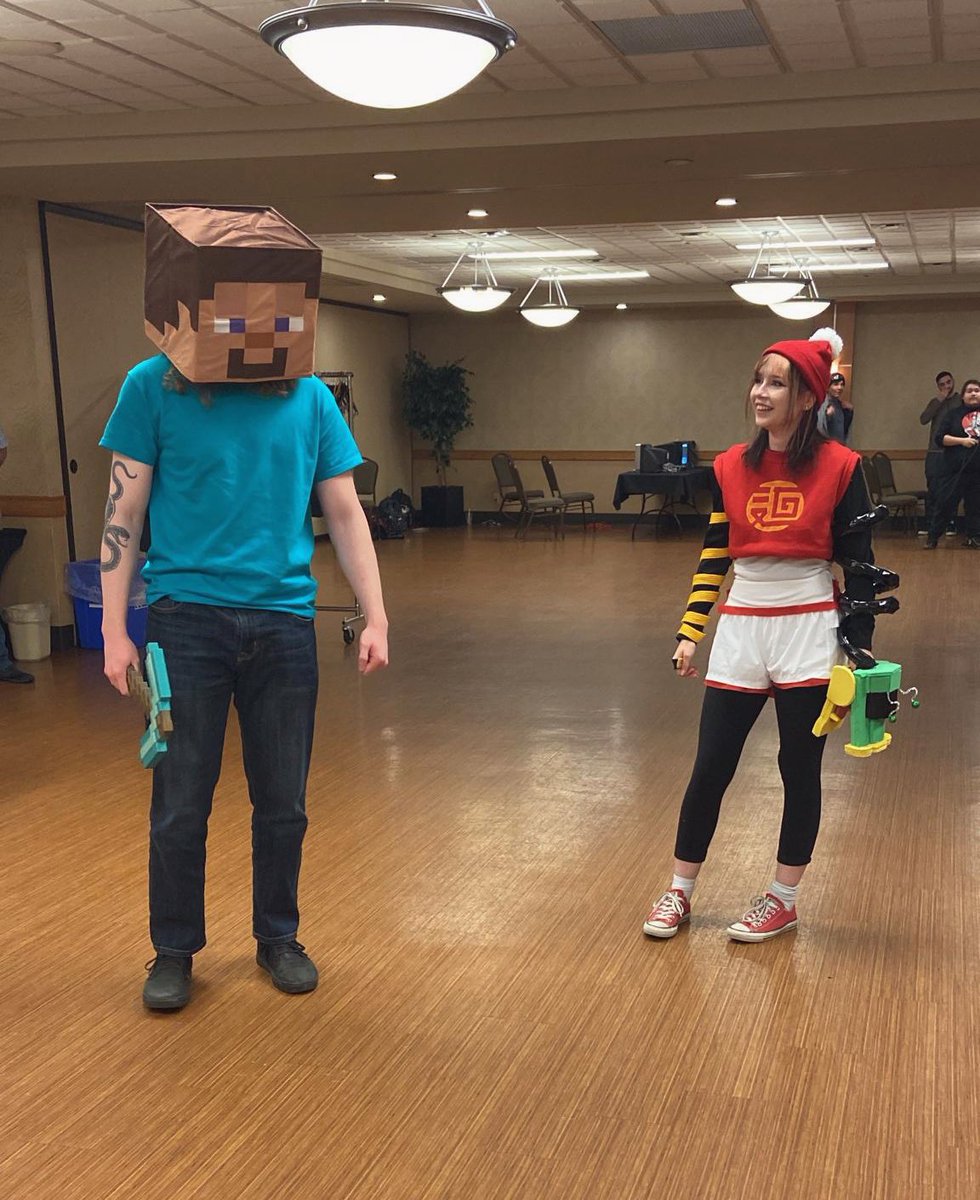 meighas_'s tweet photo. dressed up as 2 of the coolest most loved and least cheese characters in ultimate for halloween😁❤️ https://t.co/kiZPFHWi5A