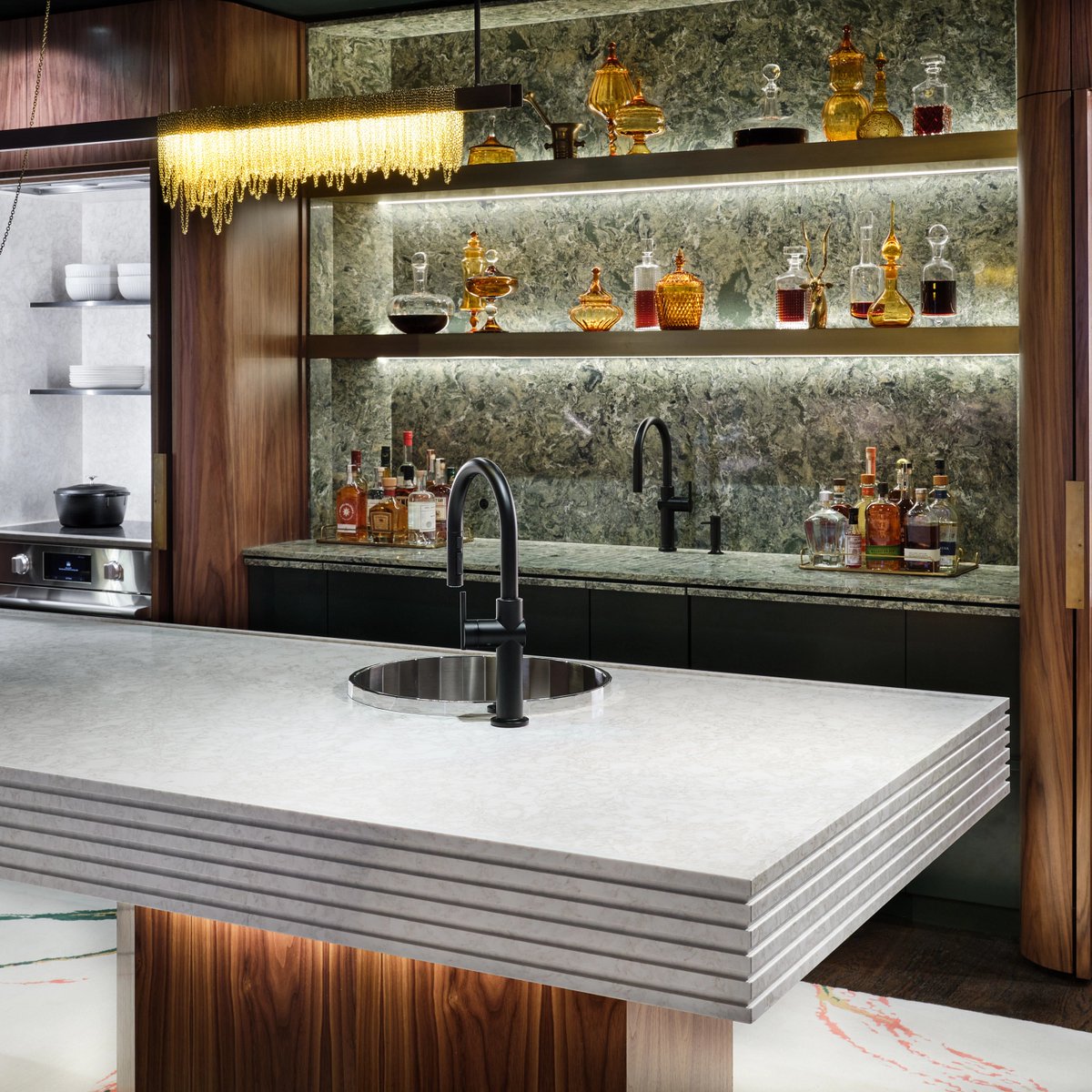 danidownss's tweet photo. Check out these lavish bar ideas from the new Architectural Digest PRO article featuring this magnificent #MyCambria space✨ https://t.co/LbuYxAakMz

#WeAreCambria https://t.co/DnNgg8kxzn