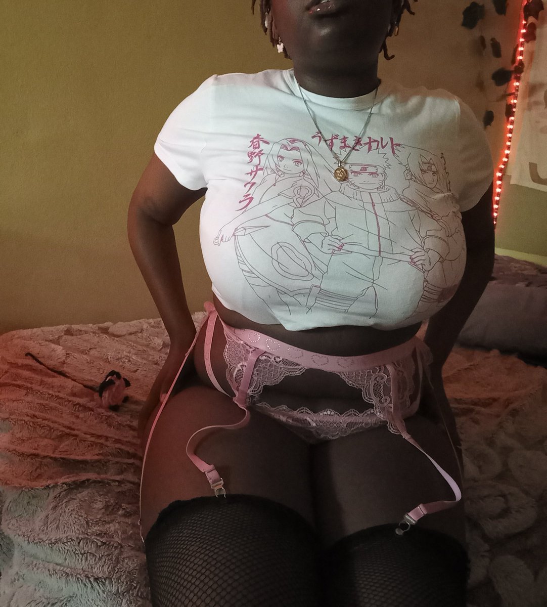 Bbygirl_Bellie's tweet photo. hi! i am bellita!
―
♡ : not new to #nsfwtwt 
♡ : she/her
♡ : 20 years old
♡ : faceless
♡ : african
♡ : bi 
♡ : switch (sub++)
♡ : hard/soft kinks
♡ : anime. poetry. weed. gaming
♡ : ⟳&amp; ♡ for moots ( selective ) https://t.co/SJkyDOJLpR