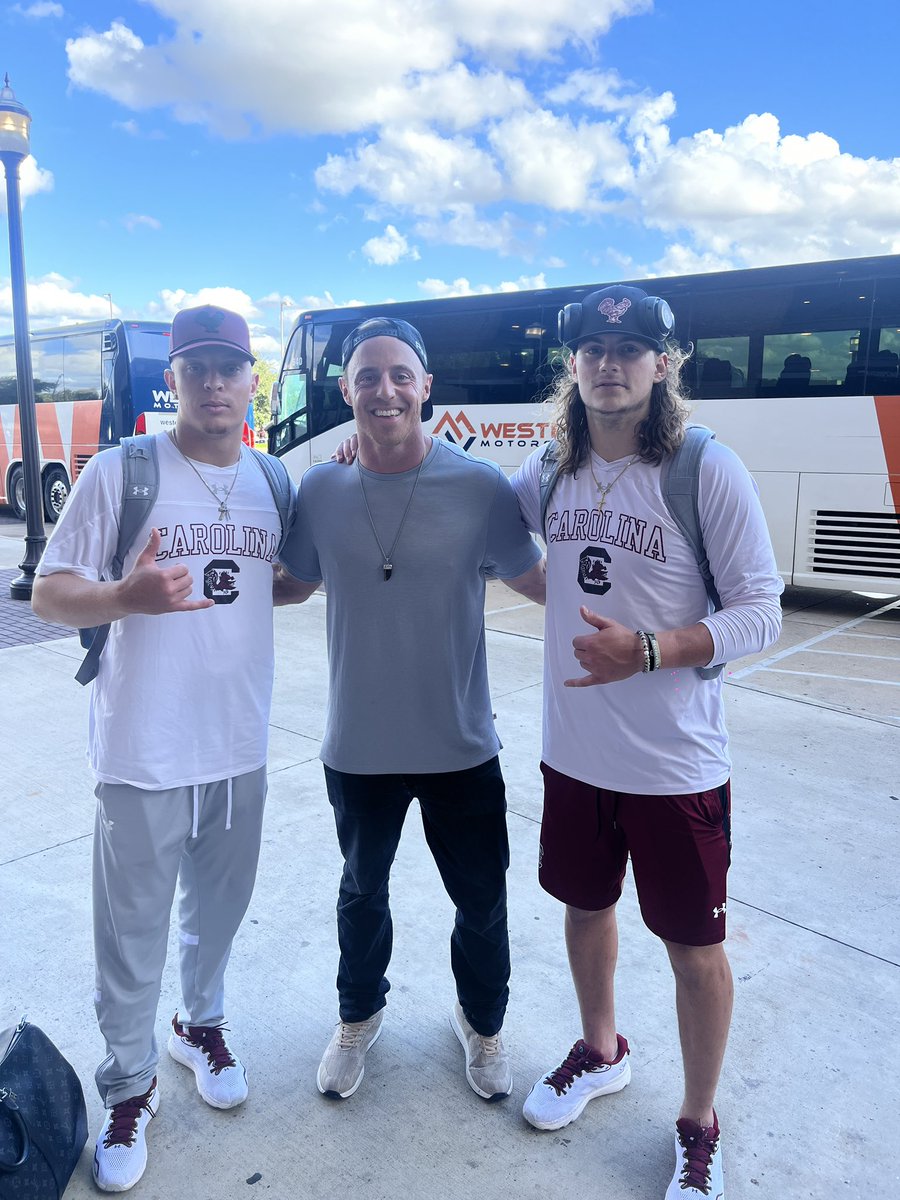 Oliver Gauthier tweet media