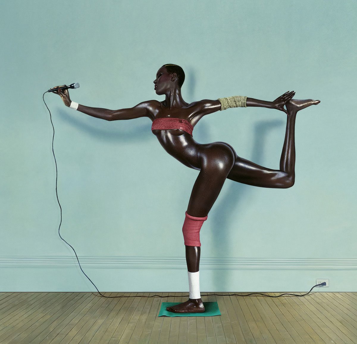 quenblackwell's tweet photo. 🤩QUEN JONES🤩
a tribute to the incredible works Grace Jones and Jean-Paul Goode created together. https://t.co/PLMcoVq3QI