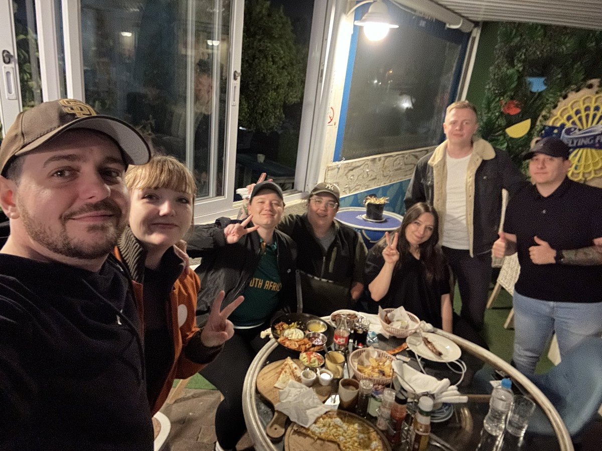 NoobsliceZA's tweet photo. Look who it is… https://t.co/CHoURPUcz5