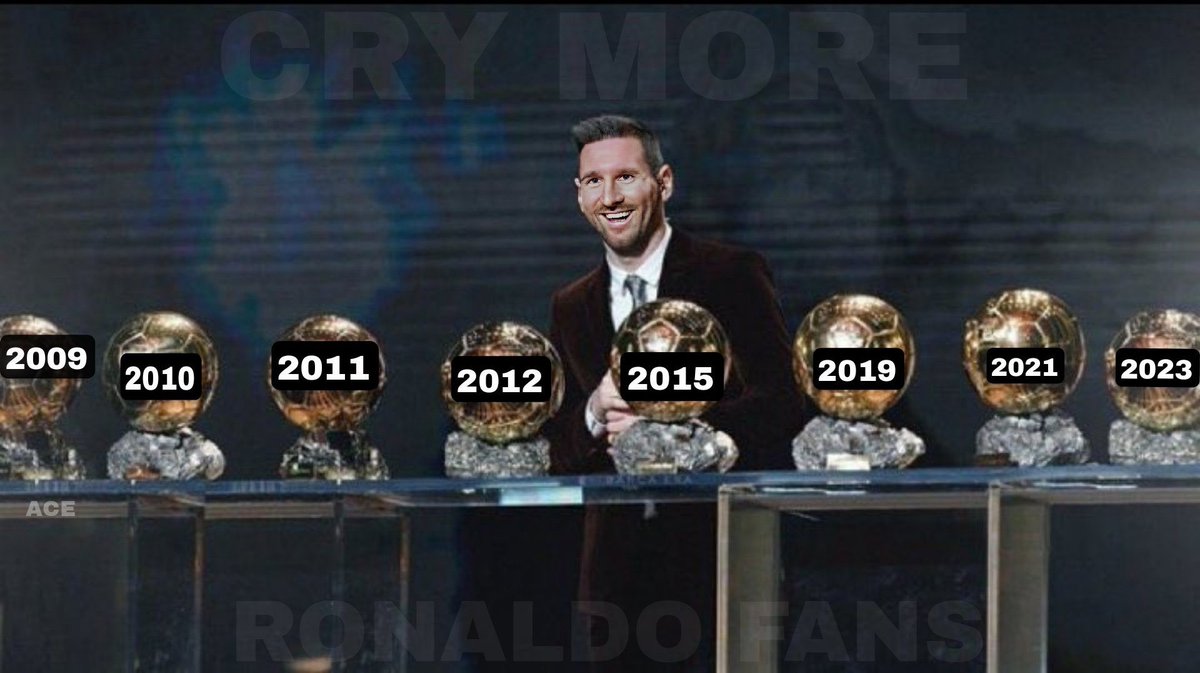 Michaelugwu01's tweet photo. Like this tweet if you think Ronaldo fans like crying 😂
#BallonDor #rigged #Leo8 https://t.co/n15c6tQx4i