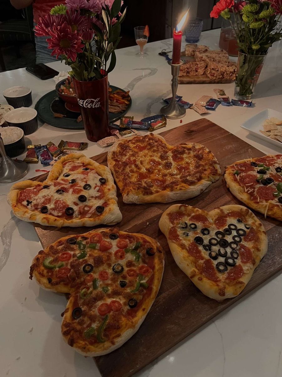 quieres quedar para hacer pizzas con forma de corazón???
enviar