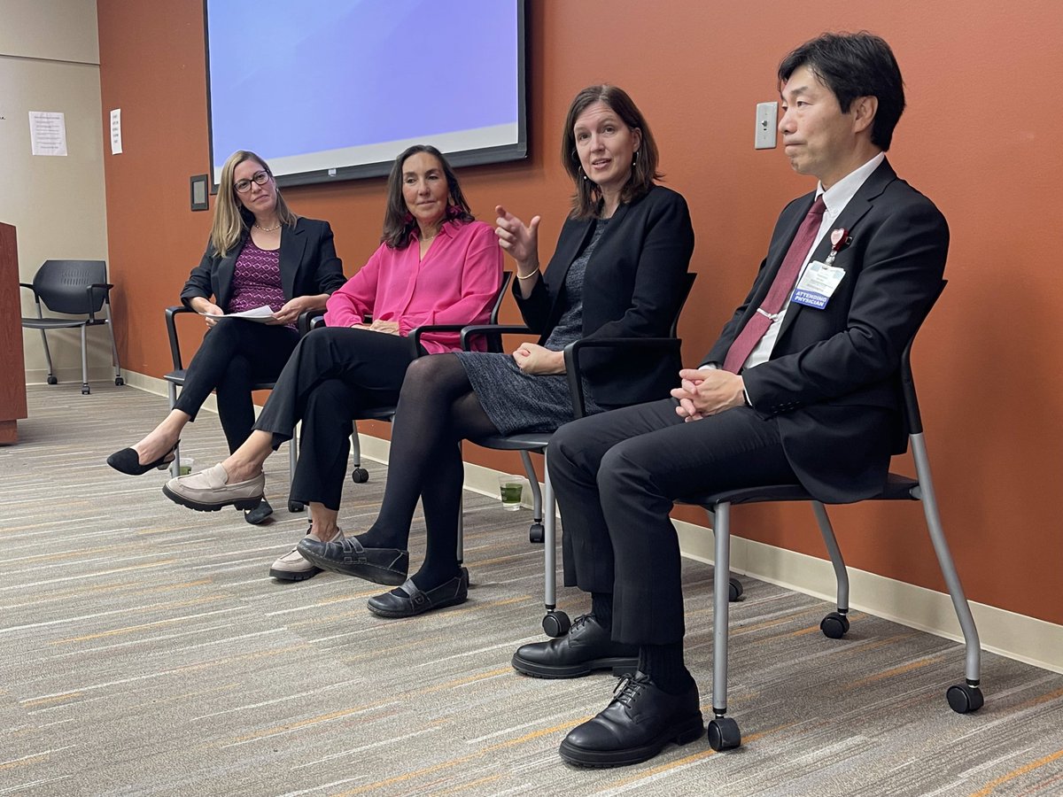 Excellent job representing <a href="/SLU_Official/">Saint Louis University</a>, Adriana Montaño and Susana Gonzalo (far left and middle in pink, respectively) at a #RareDisease Forum organized this month by <a href="/Missouri_Cares/">MissouriCares</a>.  

Interesting science and advocacy discussed by researchers, doctors, patients, and families!