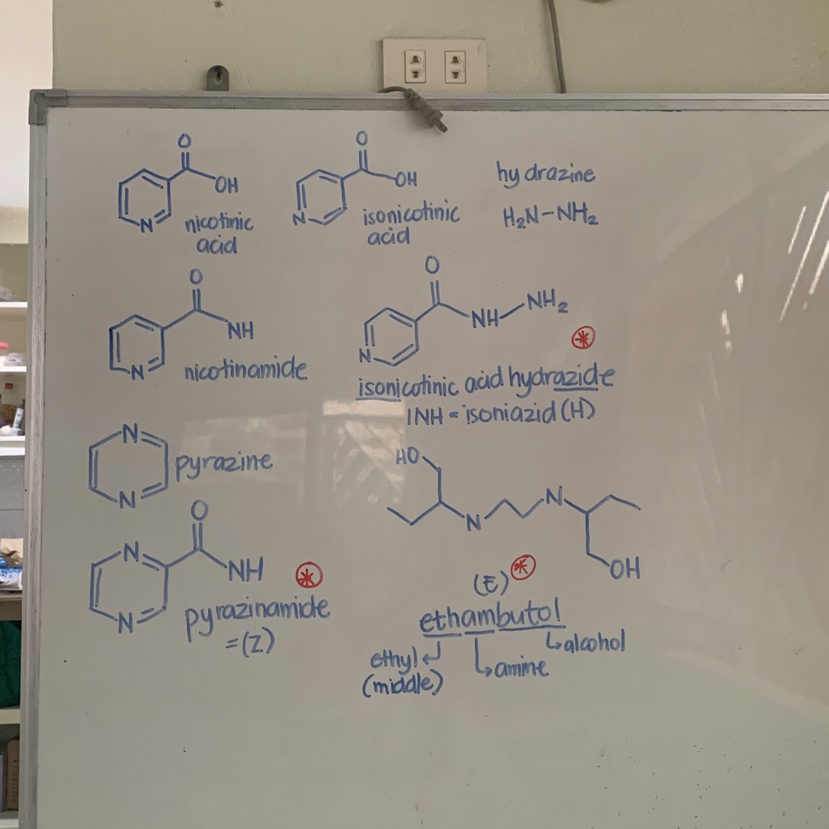 geloglitazone's tweet image. ⚛️ How I study structures: 

1. Understand the basis of the name
- underline suffixes and prefixes that could give a clue
2. Identify which part is which
3. Open module 4 notes and correlate
4. Active recall of #1-3