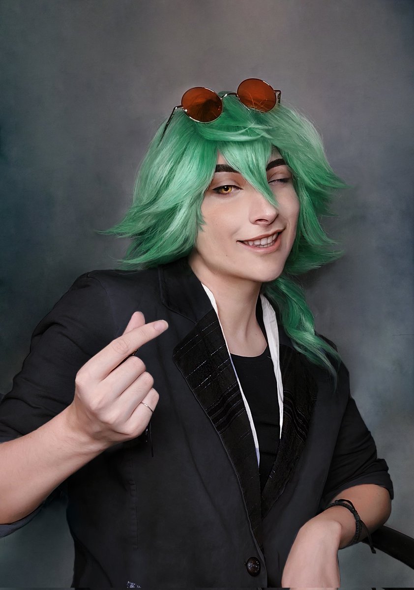 "The gauntlet's for show... the talent's all me."  <a href="/riotgamesmusic/">Riot Games Music</a> <a href="/riotgames/">Riot Games</a> @leagueoflegends

#Heartsteel #Ezreal #HeartsteelCosplay #HeartsteelEzreal #EzrealCosplay #RiotGamesMusic #RiotGames #LeagueOfLegendsCosplay #LeagueOfLegends