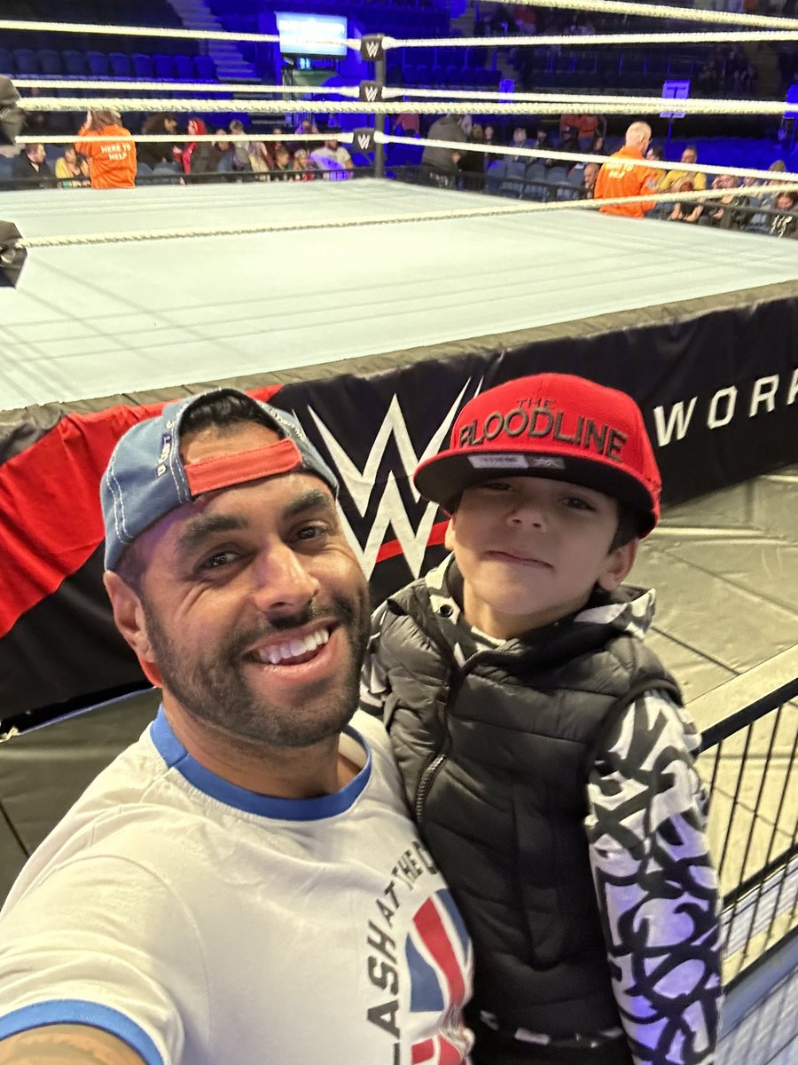 #wwenottingham we’re ready to rumble