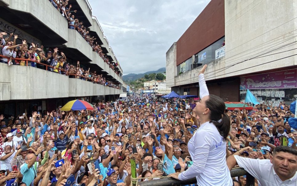 El TSJ acaba de ratificar que <a href="/MariaCorinaYA/">María Corina Machado</a> es la líder indiscutible de Venezuela. 
Todo el sistema criminal tiembla ante un liderazgo serio, cuyo objetivo es quebrar ese sistema.