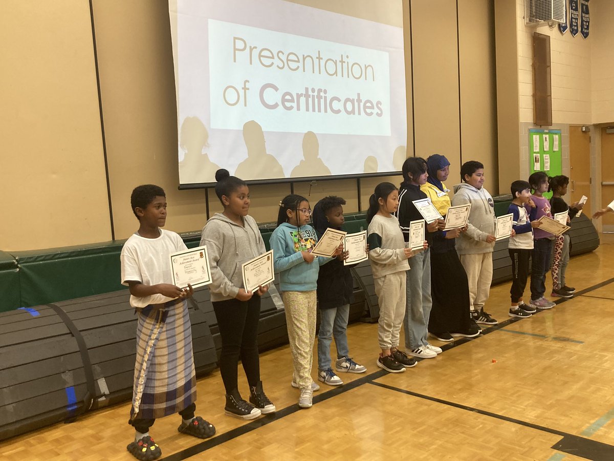TDSB_Greenholme's tweet photo. Today we recognized our students who have demonstrated the character trait of Responsibility during the Future Aces assembly. Way to go, Lightnings! #TDSB #FutureAces #Responsibility https://t.co/ZfQnkOy4L9