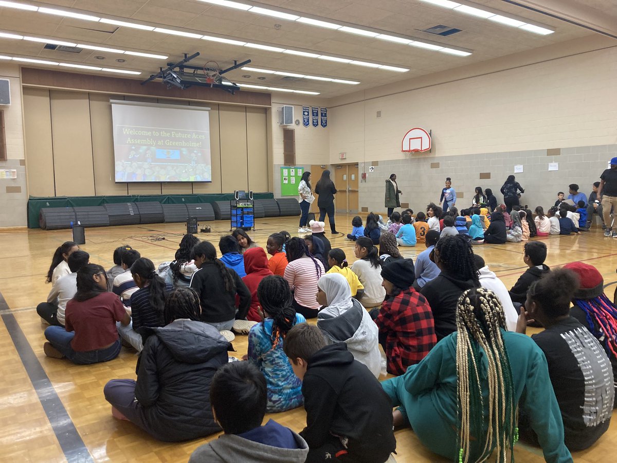 TDSB_Greenholme's tweet photo. Today we recognized our students who have demonstrated the character trait of Responsibility during the Future Aces assembly. Way to go, Lightnings! #TDSB #FutureAces #Responsibility https://t.co/ZfQnkOy4L9