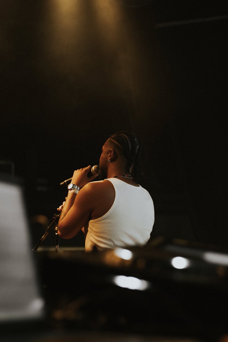 Dubois_Sandro's tweet photo. Me doei o máximo para esse show. Muito planejamento e foco para que tudo saísse da melhor forma. Gratidão imensa por todos envolvidos para que tudo isso pudesse se concretizar. 

Obrigado @rapincenabrasil &amp; @coletivobronx 

E um salve especial para @mizuinc &amp; #SickSkunkProd 🌱🌊 https://t.co/6r9p6GAQOZ