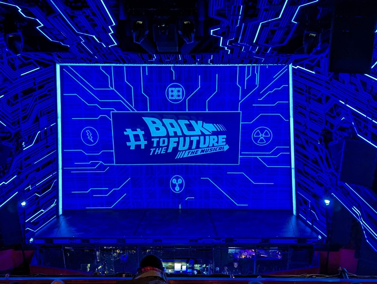 abgacademy's tweet photo. Ready for the curtain call #retroclassic #livingthedream https://t.co/gOLK1izo3m