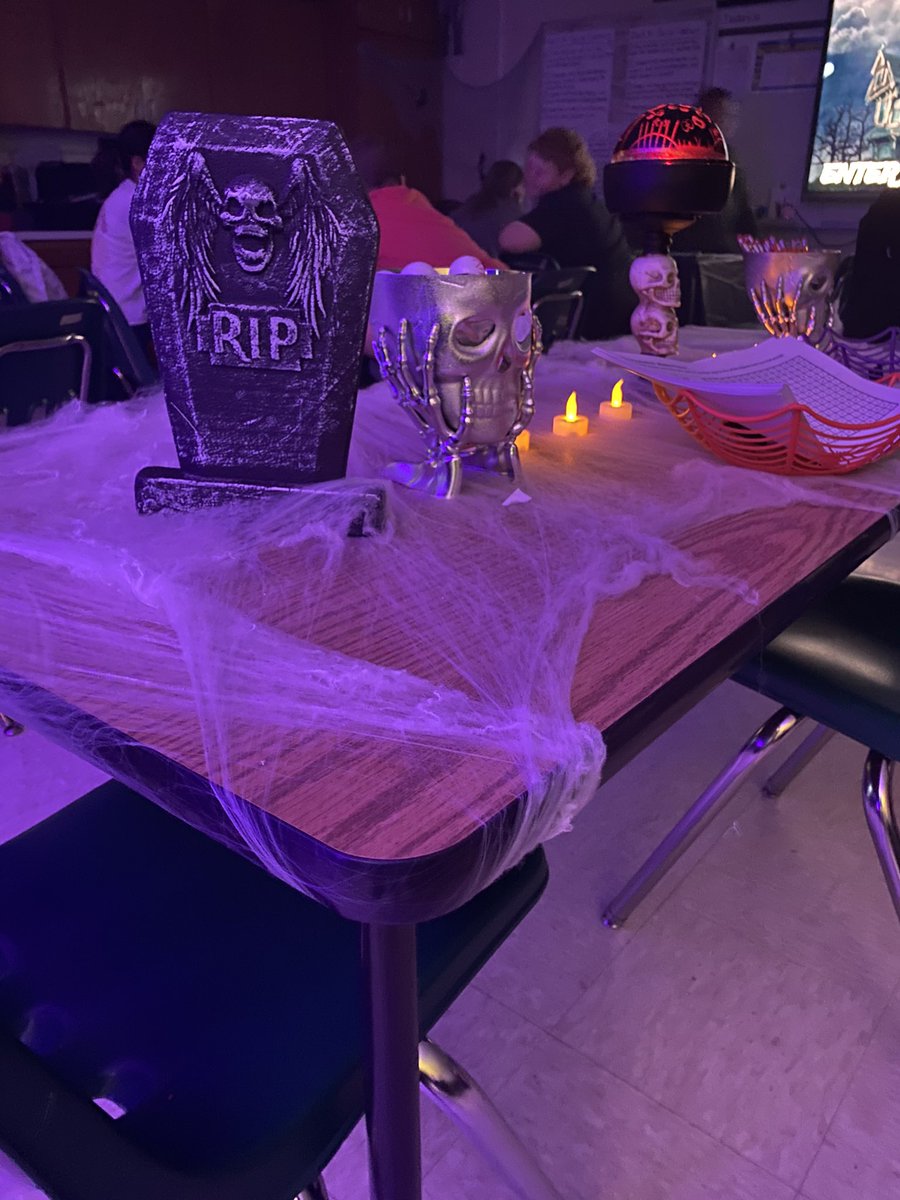 MattDaniel___'s tweet photo. Welcome to Mathematics Manor; the 200 year-old estate of Farmville’s wealthiest mathematician, Klaus Calcula! Mr. Calcula perished in a mysterious accident and his ghost still roams the mansion’s grounds! Students didn’t let this stop them from their work today! https://t.co/ZnLO1M8iZq