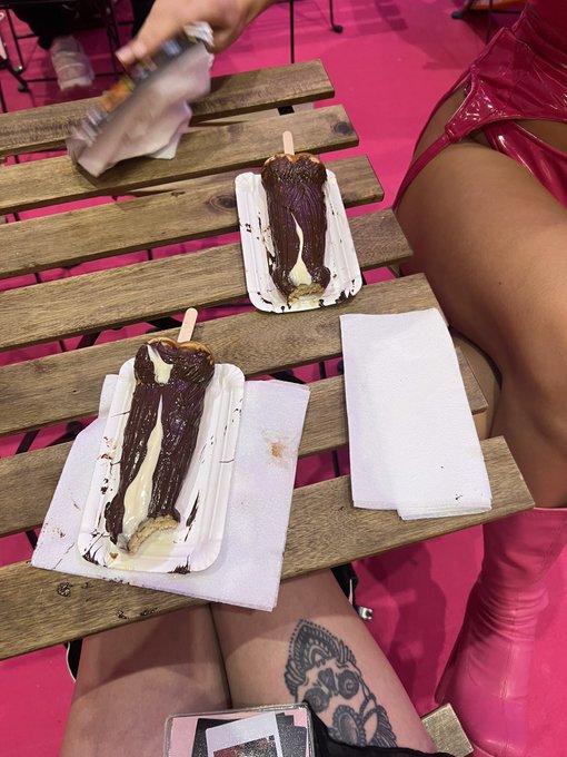 bbc queens @EmaKarter https://t.co/kFT2BSrwIz<a class="tags" href="/tag/emakarter">@emakarter</a><a href="/tag/avn"class="tags"><span>#avn</span></a>