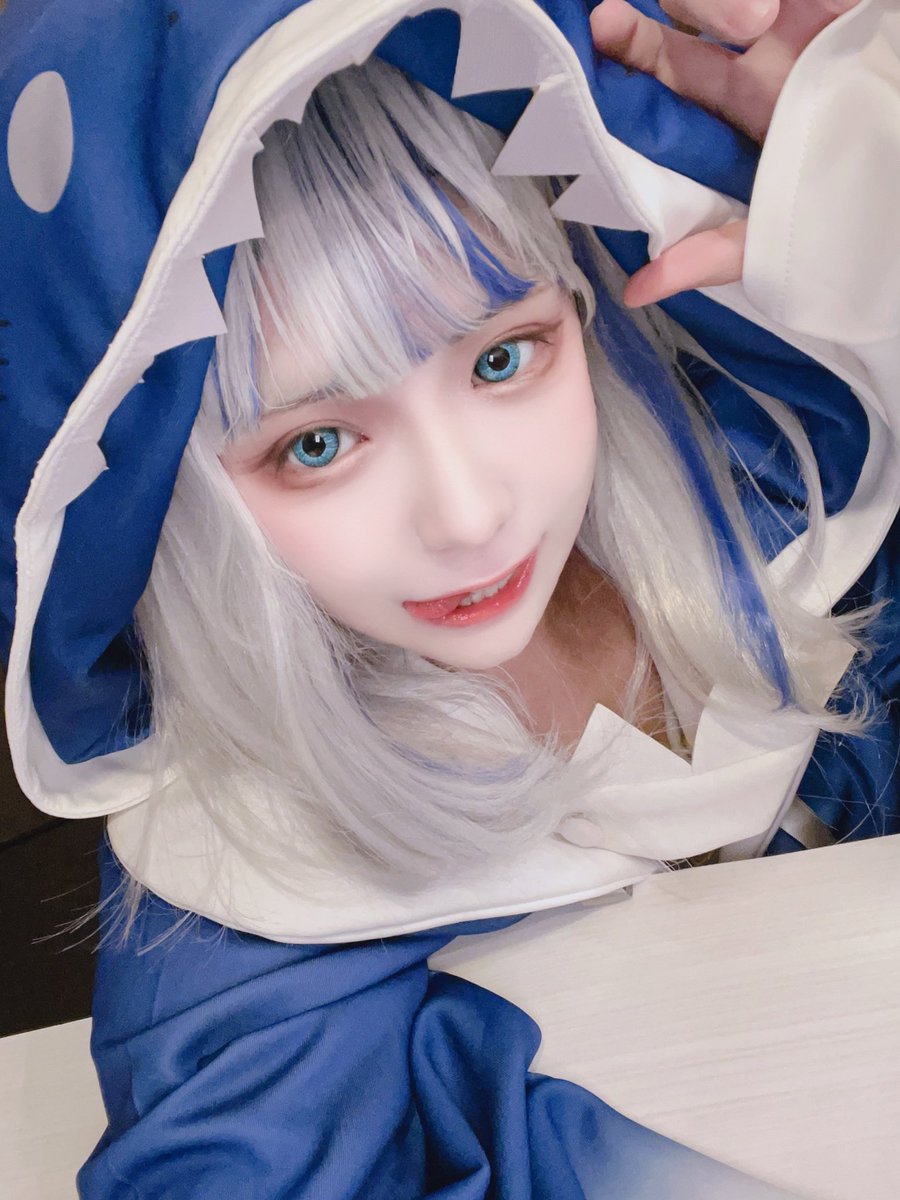 za___sou0's tweet photo. ⚠️コスプレ⚠️
がうる・ぐら🦈 https://t.co/Ve5AsdzNgd