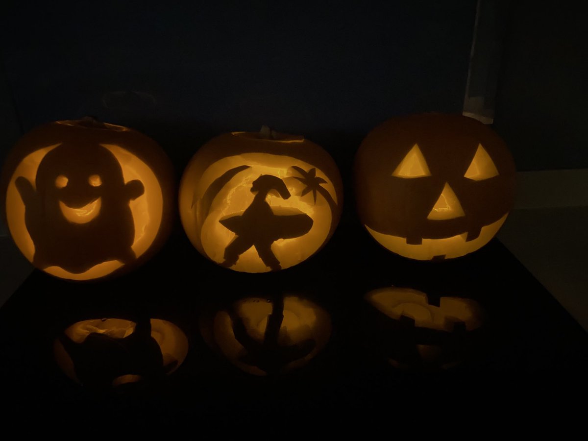 These designs get tougher every year. The surfer looks more like Santa 🎅 🙄