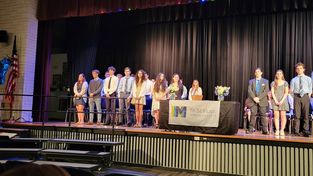 TriMHopedale's tweet photo. Congratulations to all of our new inductees at our Tri-M Induction Ceremony on 10/18!  We are excited to have a great group of musicians to help share music with the community! @hopedalejshs @DerekAtherton1 @HopedaleAP @HFOM_Hopedale @MrBeaudry1 @cchatham5 @kcrebasehps https://t.co/shWzZehkib